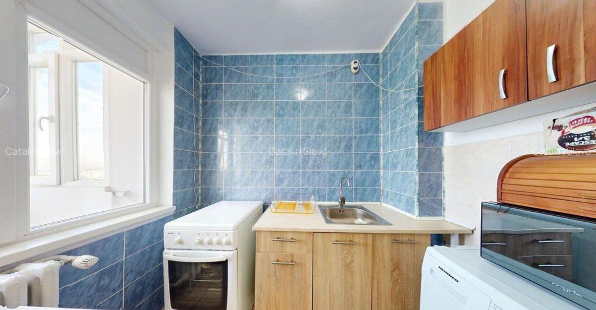 Garsoniera renovata - stradal pe Calea Vitan - Mihai Bravu - 8