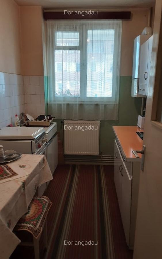 Apartament 2 camere de vânzare – Strada Hărmanului 70B, bloc 135, Brașov - 2