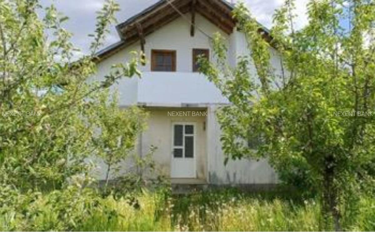 Prorietate  formata din Teren intravilan, casa si teren extravilan - 3
