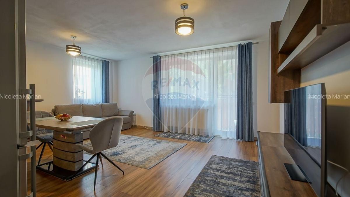 Apartament cu 3 camere decomandat, mobilat în Florilor - 2