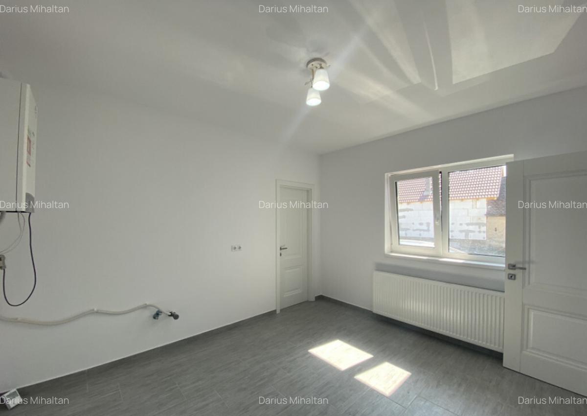 Casa noua Sacel 142 mp, teren 2000 mp, priveliste munti si a - 16