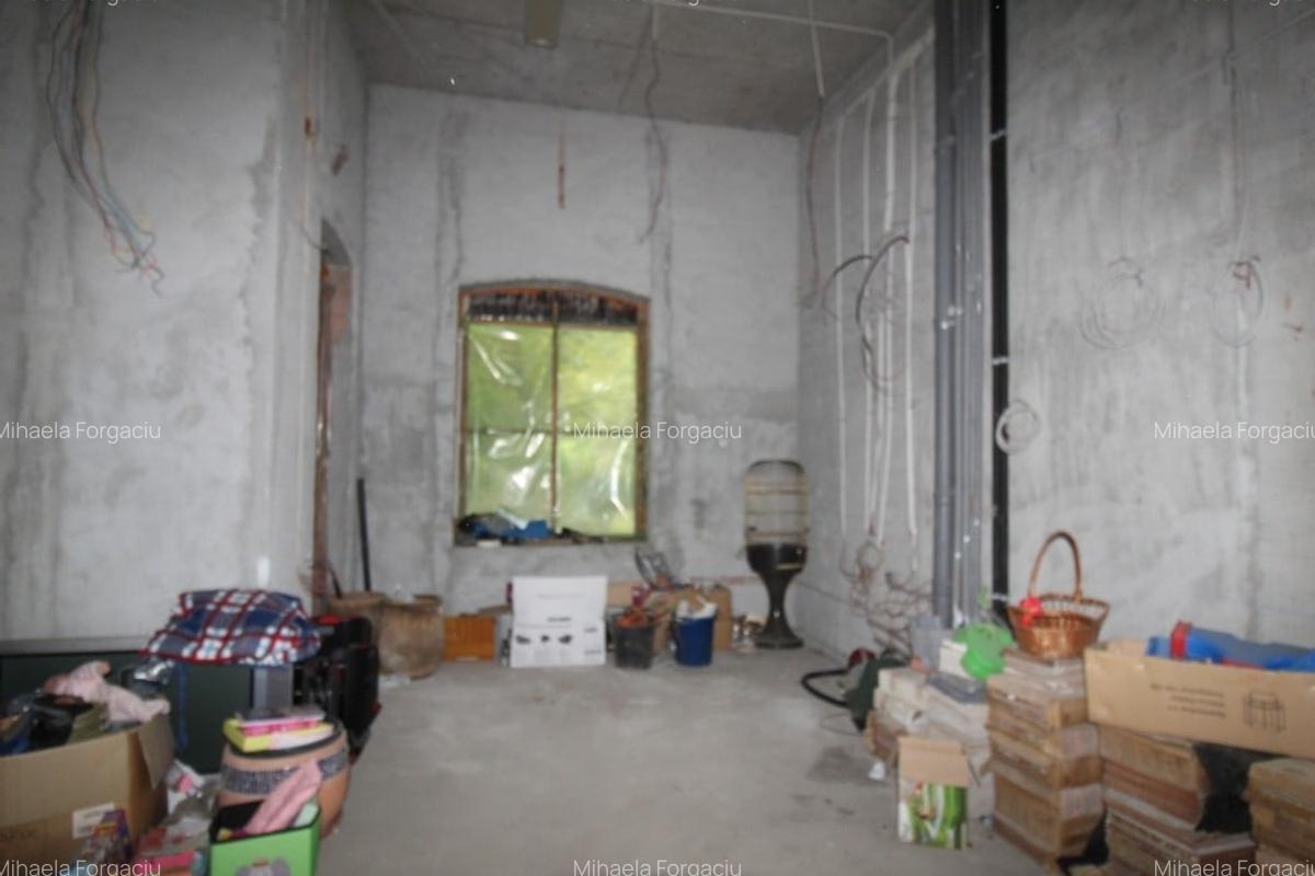 Sediu comercial perfect pentru clinica medicala, spital privat sau azil de batra - 9