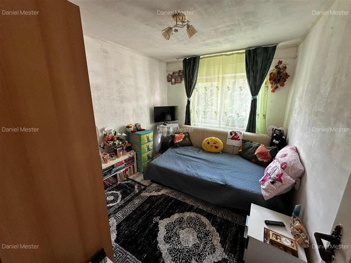 Apartament cu 3 camere decomandat în Rogerius - 6