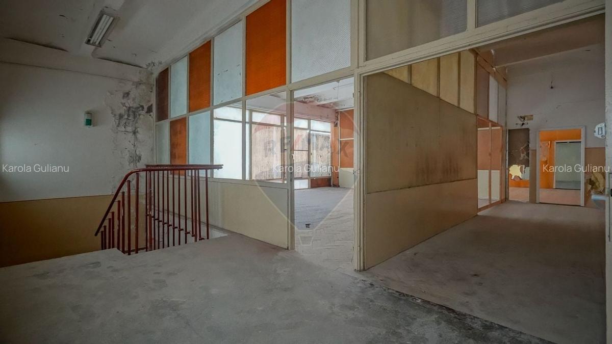 Vanzare cladire comerciala in Municipiul Sacele, judetul Brasov - 17