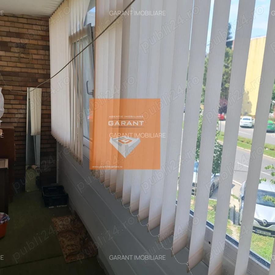 Apartament 2 camere, Calea Bucuresti, etaj 1,liber, 2 balcoane. - 2