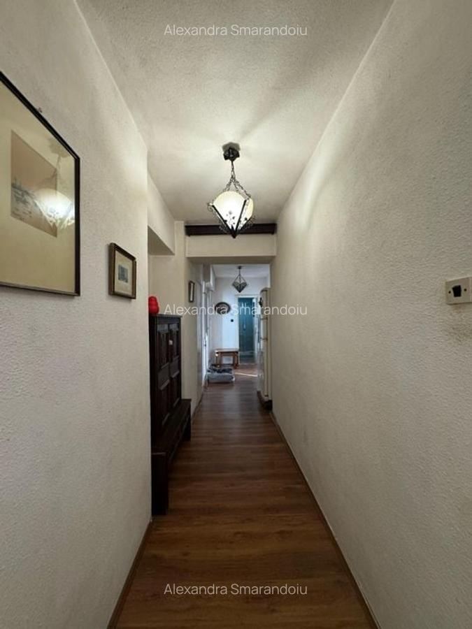 Apartament cu 3 camere decomandat în Titulescu - 11