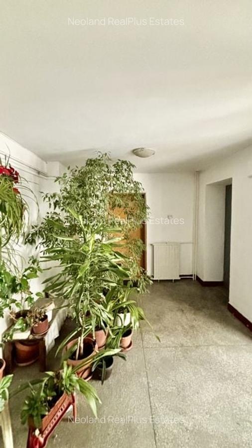 Apartament cu 3 camere în Calea Călărașilor - 10