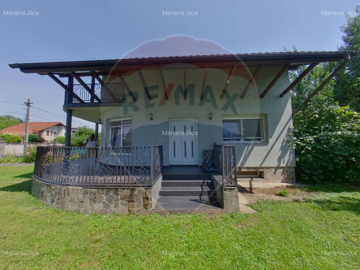 Casa / Vila cu 5 camere de vanzare in zona Nord - 2
