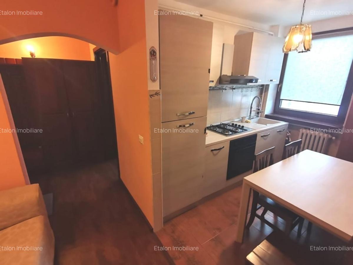 Apartament 3 camere, ultracentral, 2 balcoane, Piatra Neamt - 8