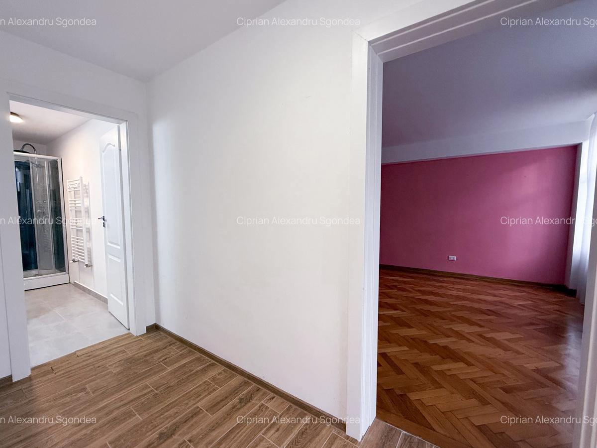 Apartament cu 3 camere decomandat în Centrul Istoric - 11