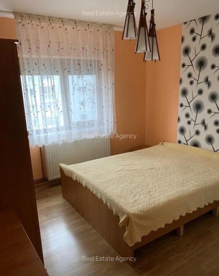 2 camere in zona Circumvalatiunii - 1