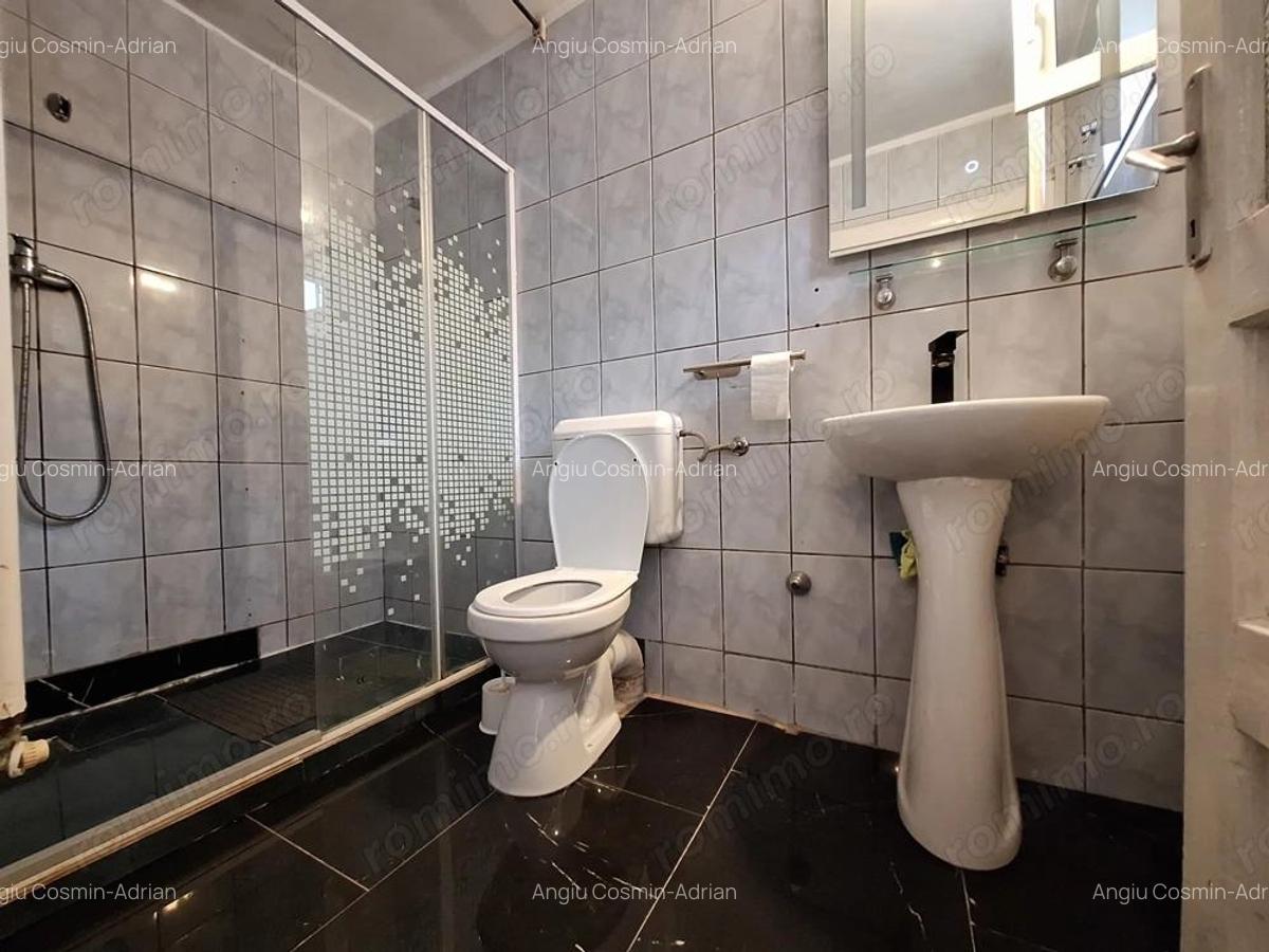 Casa individuala in oras. Teren generos. - 12