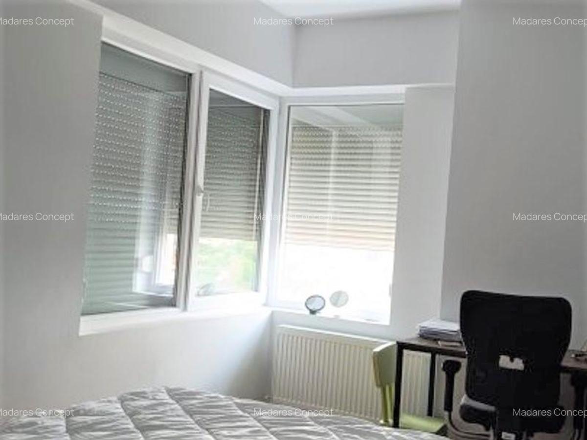 Apartament cu 3 camere decomandat în Aviației - 4