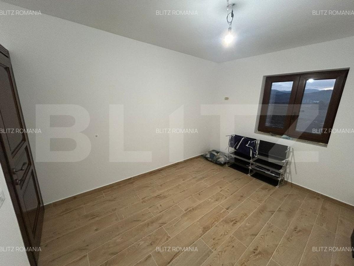 Casa la rosu, 4 camere, 105 mp utili, 500 mp teren,zona Sard - 7