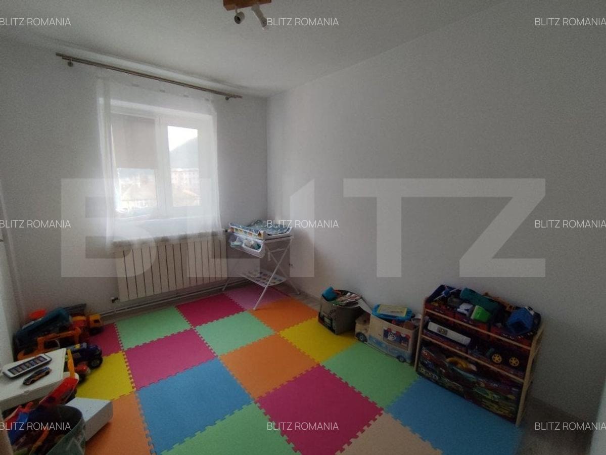 Apartament 3 camere, 60mp, zona Cugir - 2