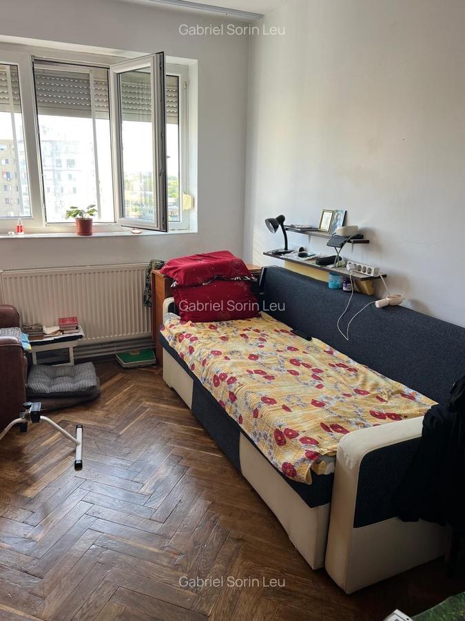 Zona TIC TAC  Apartamet cu 3 camere, centrala gaze - 4