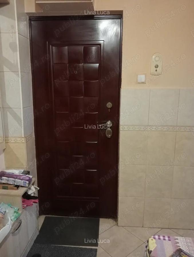 Vand apartament cu doua camere, confort 2, parter, peste drum de generala 6 - 1