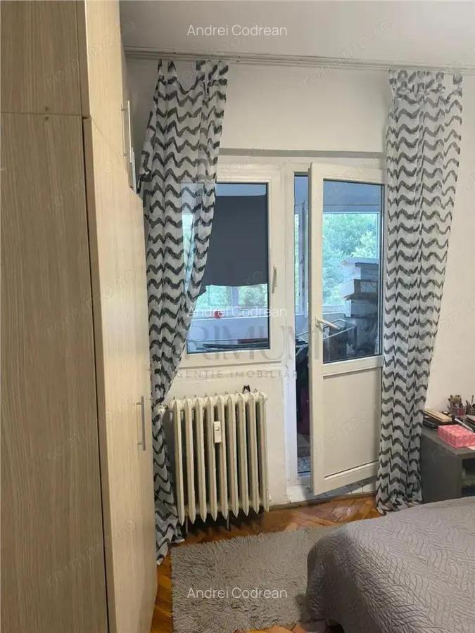 Gheorghe Lazar - 2 Camere - Etaj intermediar cu LIFT - Bloc izolat - Balcon - 3