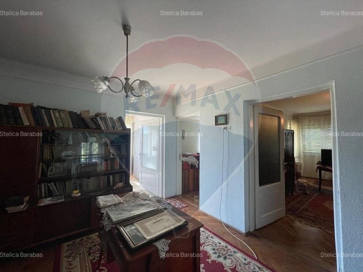 Casa / Vila spatioasa cu curte generoasa in Urlati - 4