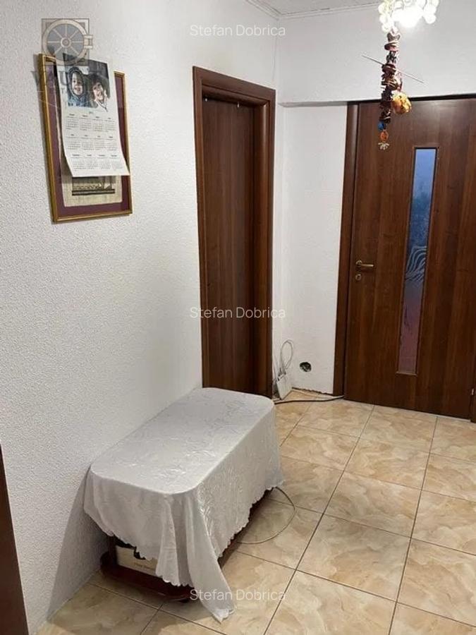 Apartament cu 2 camere decomandat, mobilat în Titan - 4