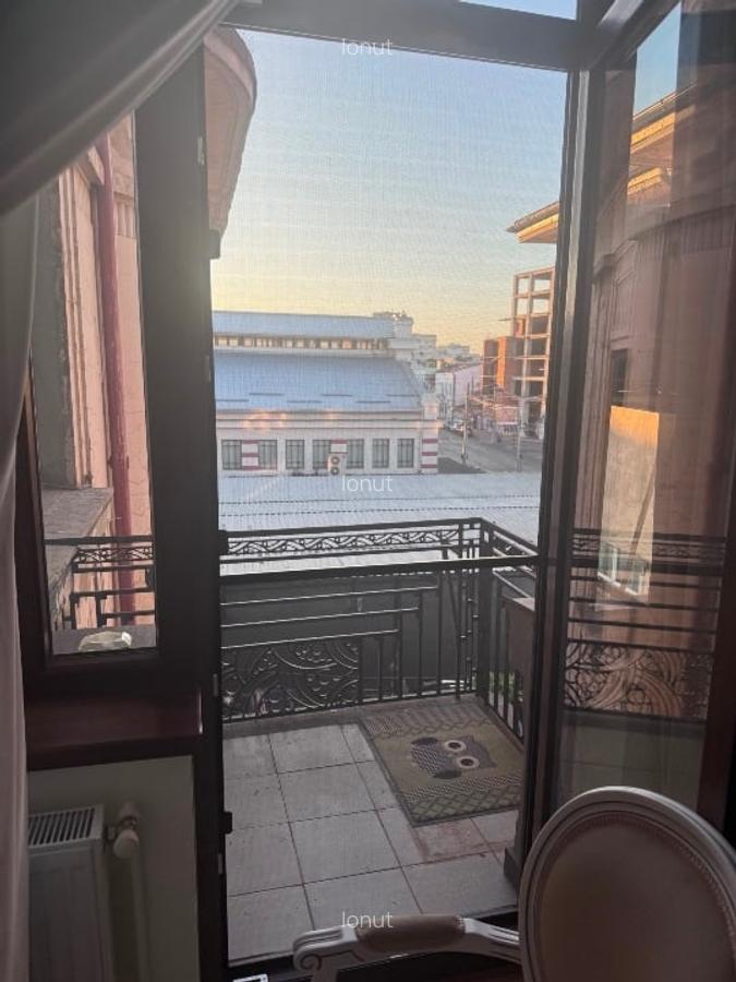 Apartament cu 3 camere decomandat în Calea Călărașilor - 3