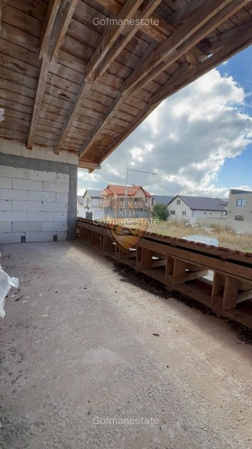 Casa 4 camere, P+M , Valul lui Traian, la gri teren 337 mp, garaj - 22