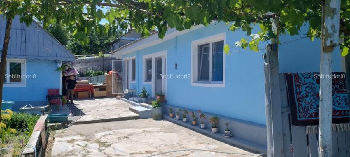 Vând casă 3 cam la șosea recent renovata - 5