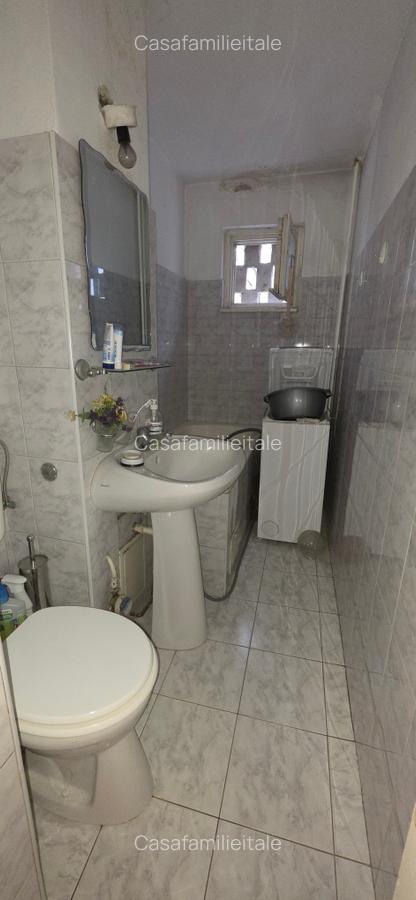 Etaj 1 Zona Dacia - liber + boxa - 9