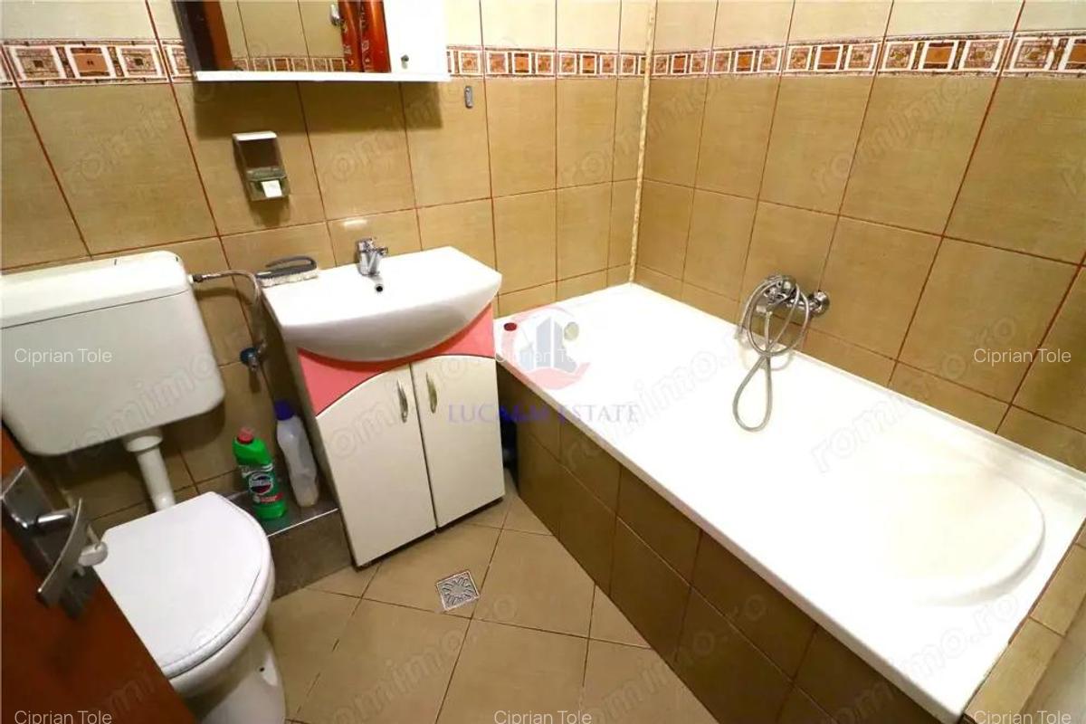 Apartament 3 dormitoare, Complexul Studentesc - 5