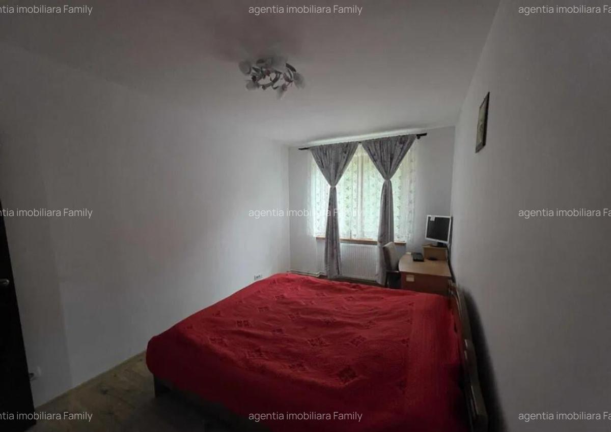 Apartament cu 3 Camere Decomandate etaj 2 - Zona George Enescu - 4
