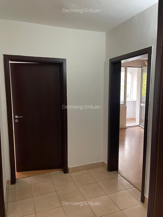 Titan, metrou, Barajul Cucuteni - 4