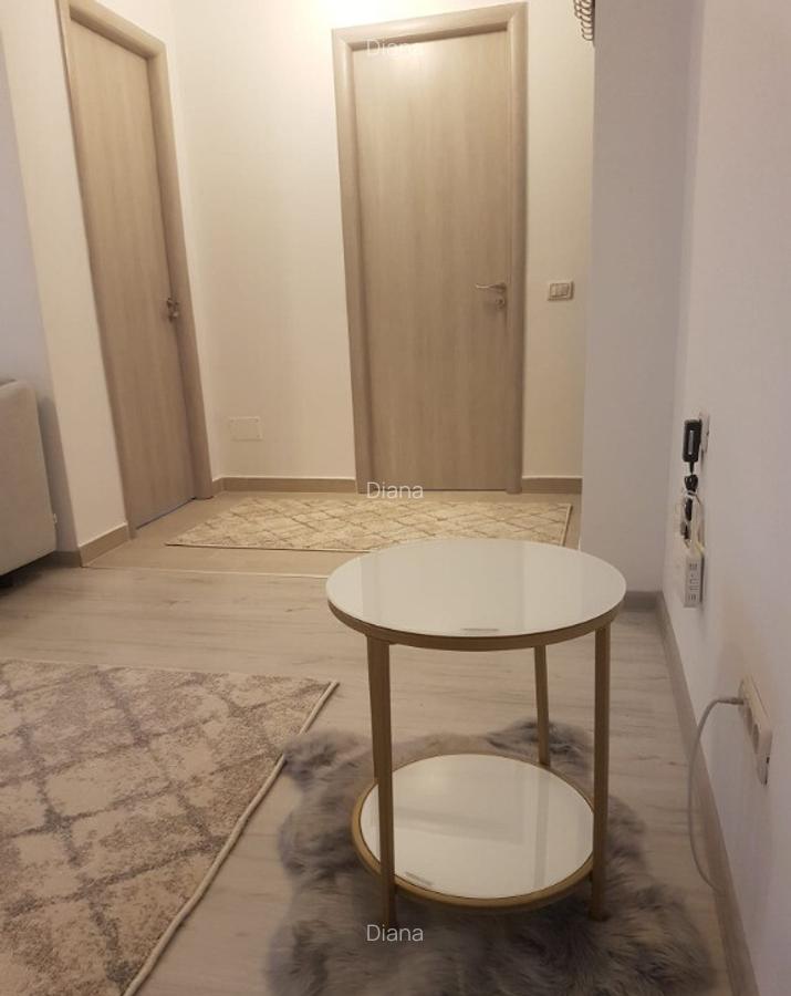 Propietar/Inchiriez Garsoniera decomandata in Militari Residence - 2