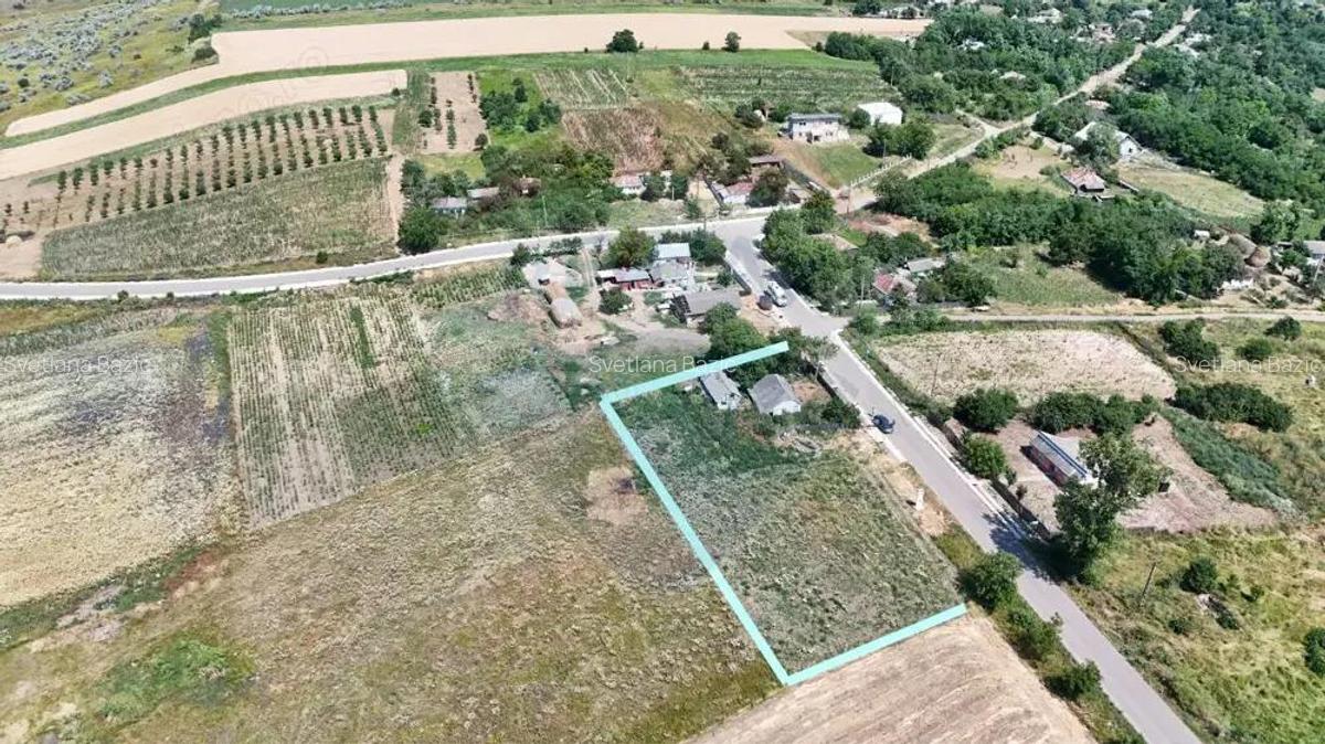 Casa batraneasca cu teren intravilan in apropiere de de Boto?ani - 5