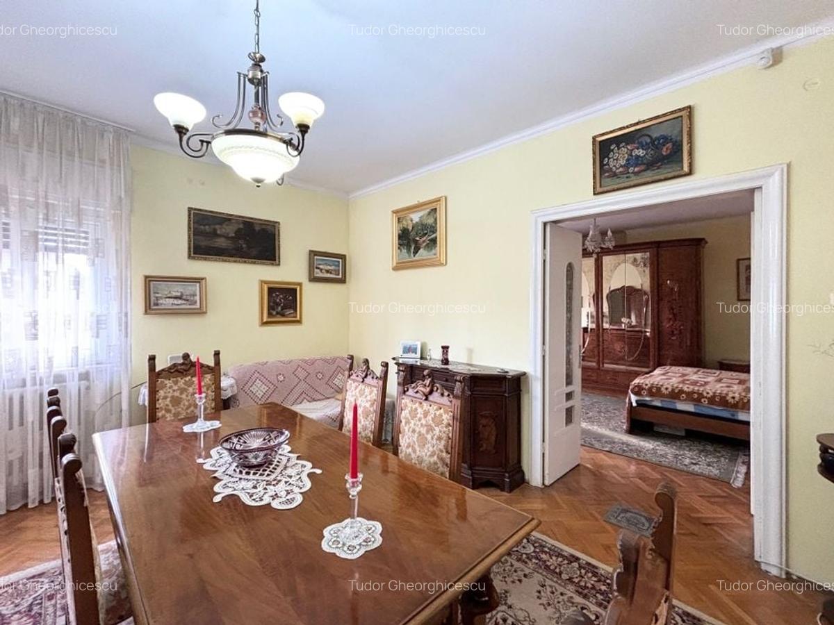 APARTAMENT CU GARAJ, IN VILA, AFLAT PE BULEVARDUL DACIA, MOBILAT SI UTILAT - 9