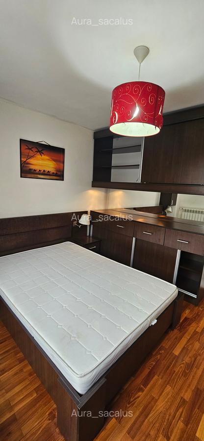 Ap cu 4 camere situat pe Calea Moșilor, aproape de intersecția cu M. Eminescu - 5