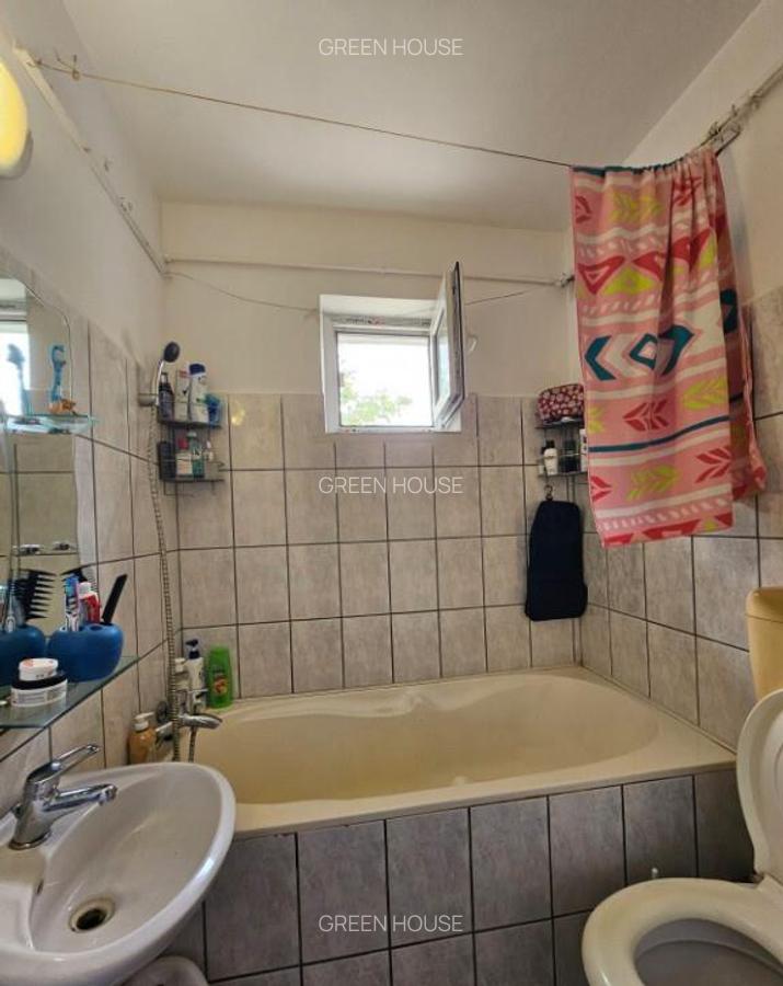Apartament 2 camere, decomandat - 13