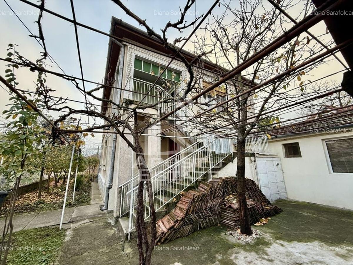 Casa individuala cu 2 fronturi stradale, teren 480mp, zona Crisan - 1