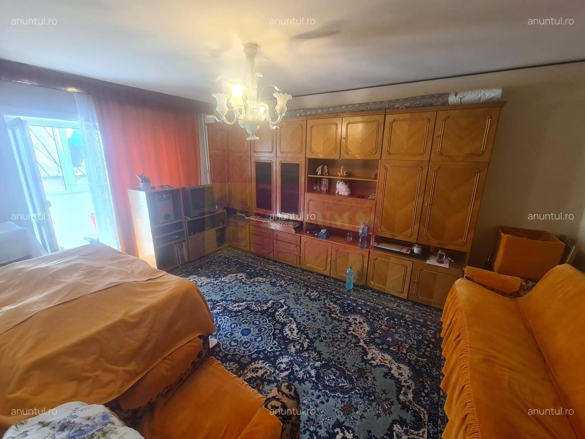 Apartament cu 3 camere de vanzare in Sinaia - 3