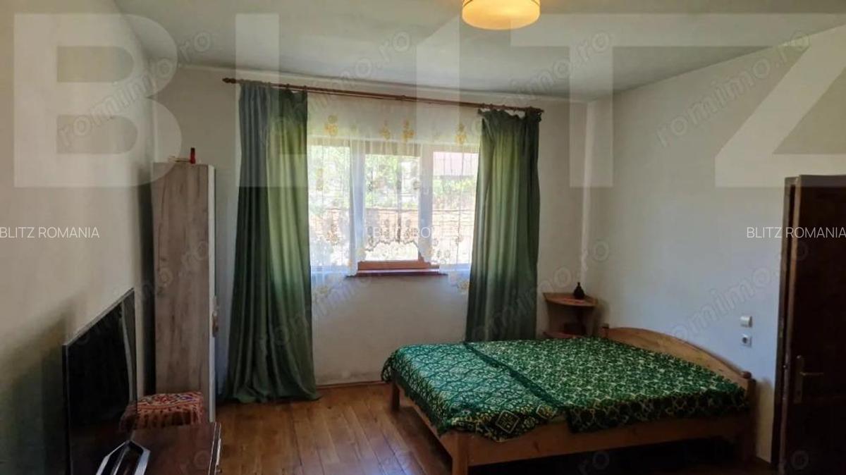 Casa de vanzare, cu 3 camere, doua bucatarii+teren in Simeria - 1