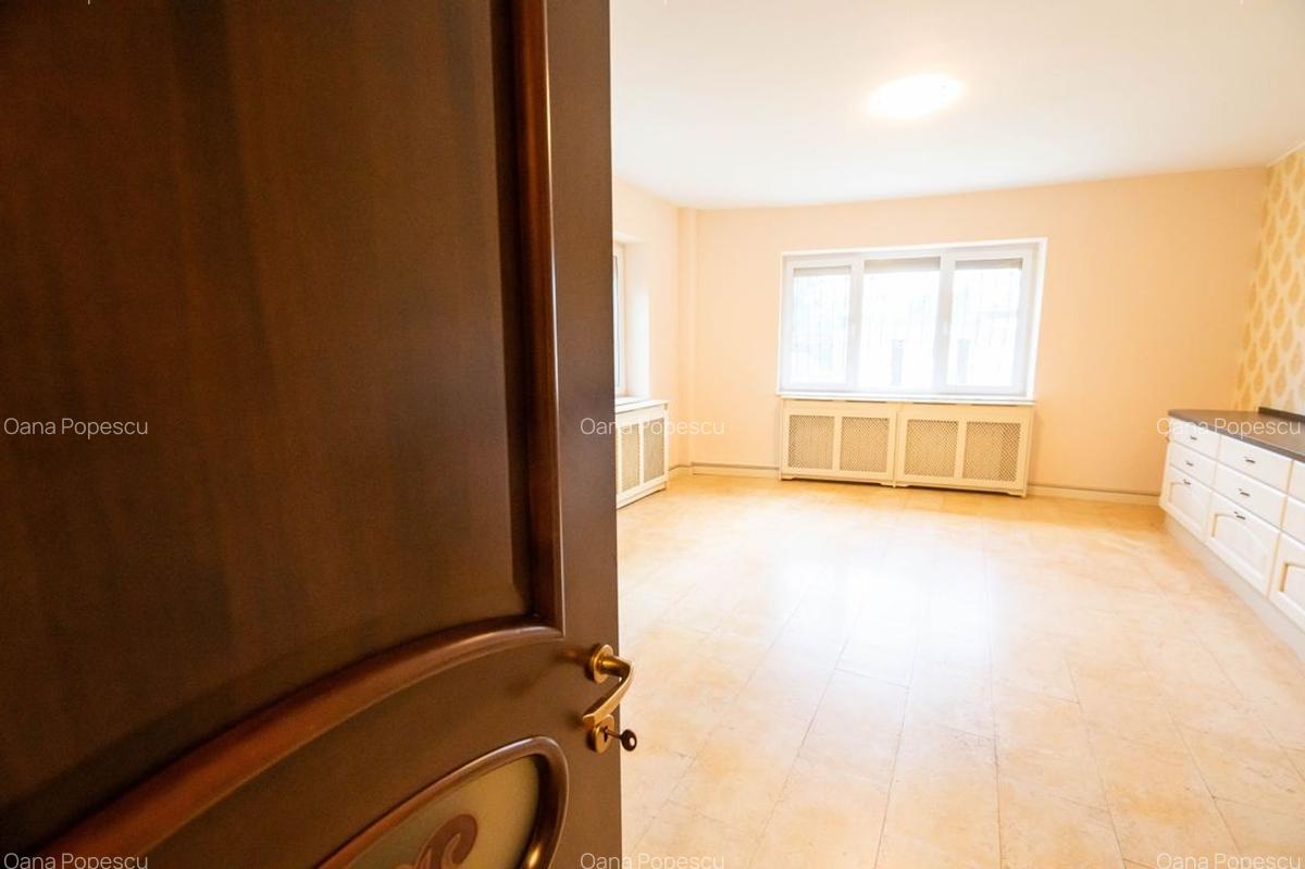 Vila P+2 cu piscina, 22 camere și consum ZERO, Baneasa - Romatsa - 7 Vila P+2 cu piscina, 22 camere și consum ZERO, Baneasa - Romatsa - 7