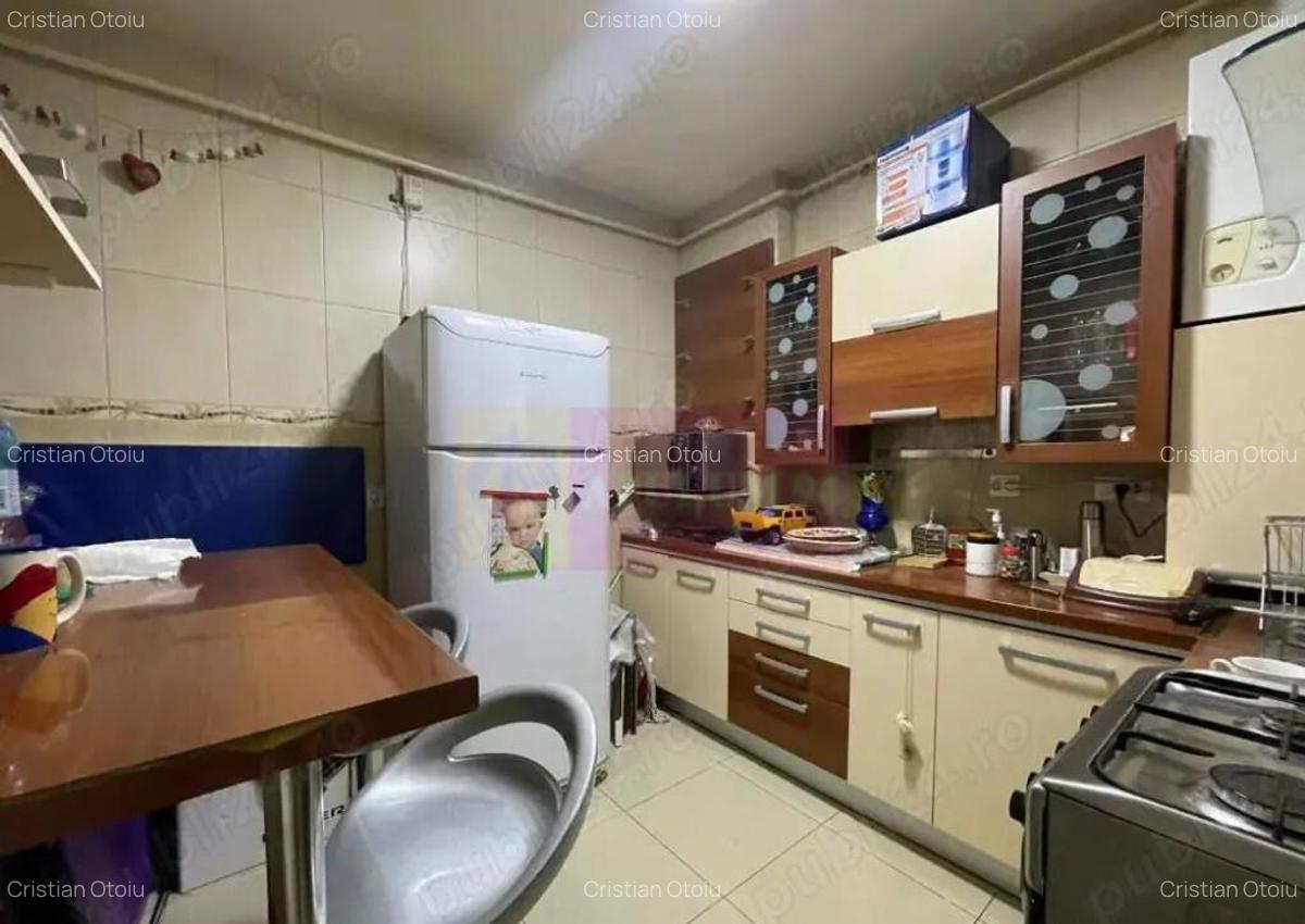 Apartament in vila Et.1+M, 90mp, zona case Mall Vitan - 6