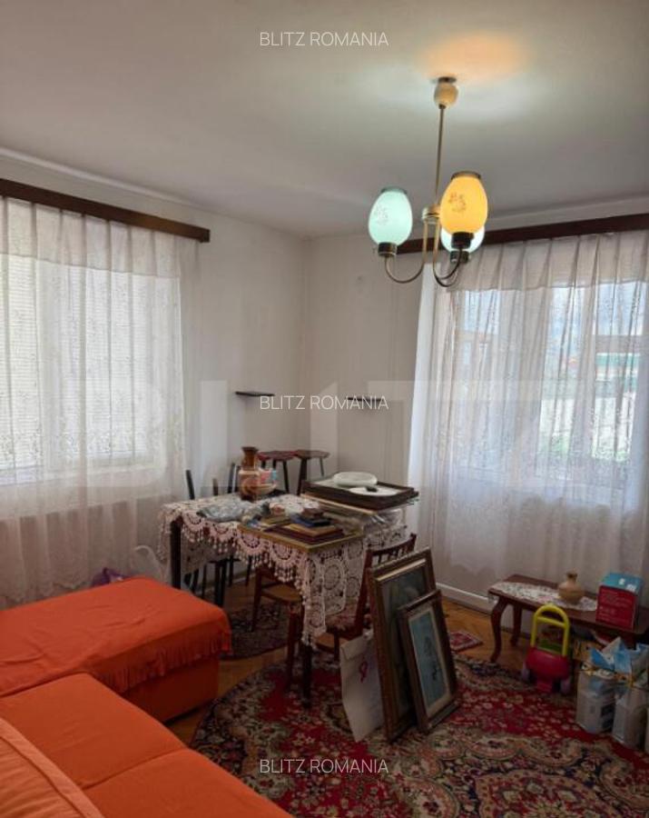 Apartament 3 camere decomandat- Piata 1 Mai - 1