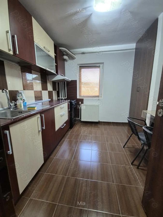 Proprietar inchiriez apartament 3 camere parc Bucovina - 4