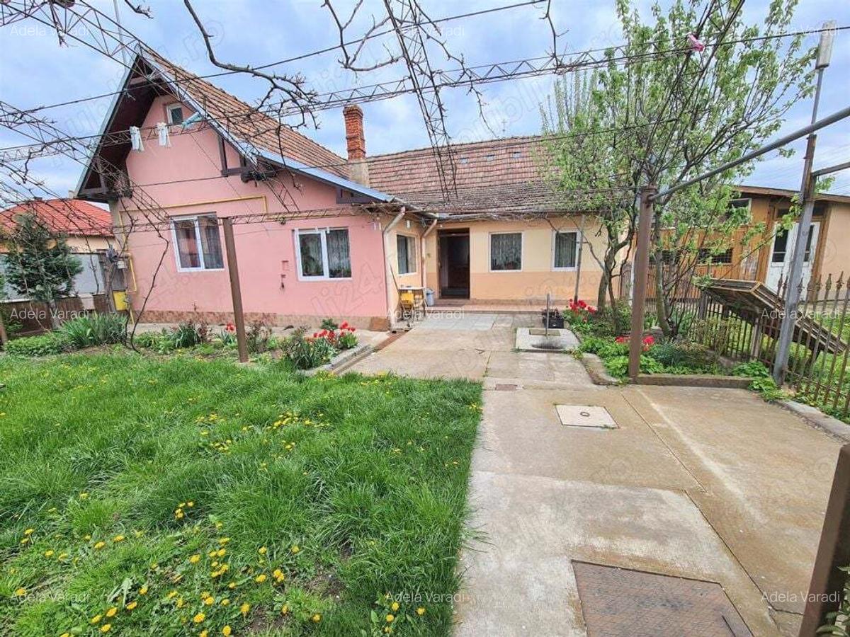 P.F. Vand casa in Floresti - 2