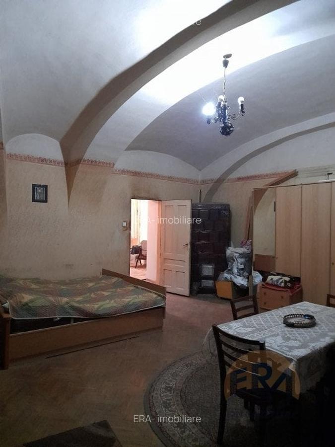 Apartament cu 2 camere semidecomandat, mobilat în Central - 4