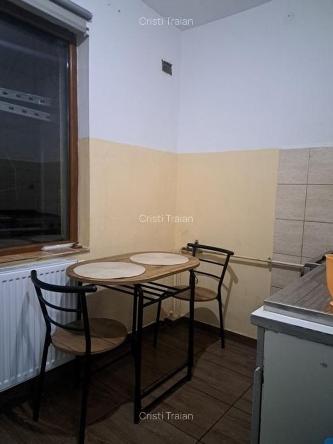 Garsoniera Dristor, 10 minute de metrou, decomandata, mobilata si utilata - 4