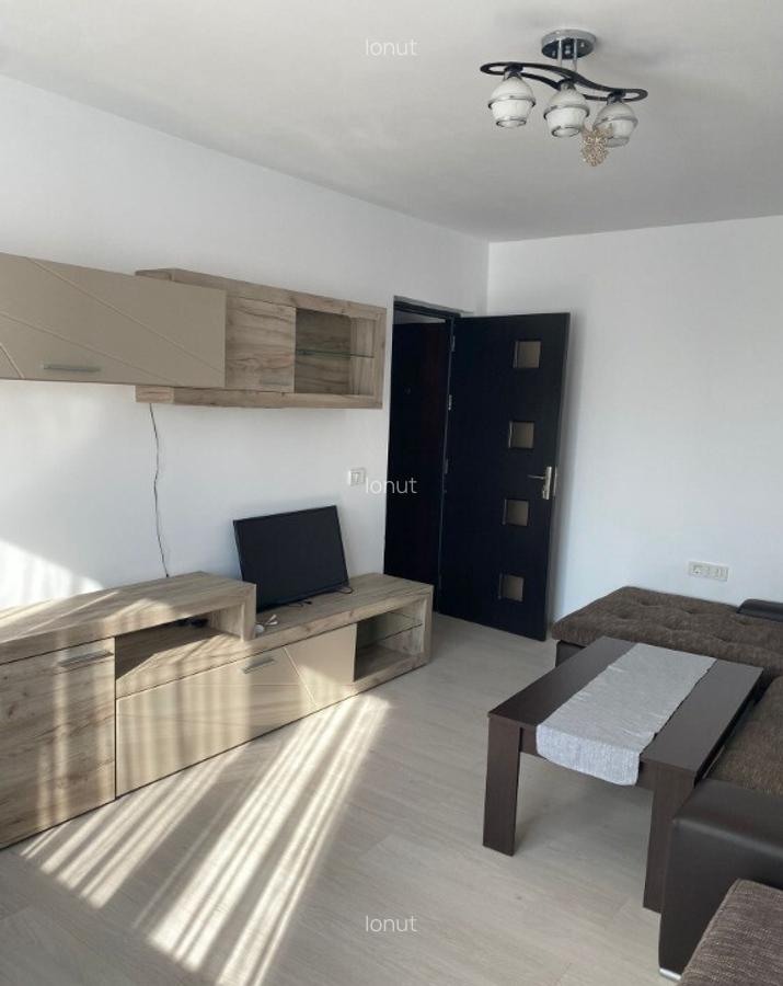 Apartament 3 camere, 64 mp Ostroveni (Bar Melisa) Etaj 6/10 - 3