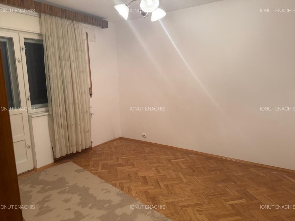 OFERTA INCHIRIERE AP 2 CAM IN VILA - 15