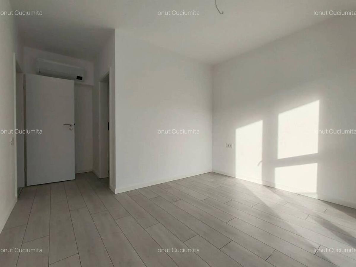 Apartament cu 3 camere decomandat în Titan - 5