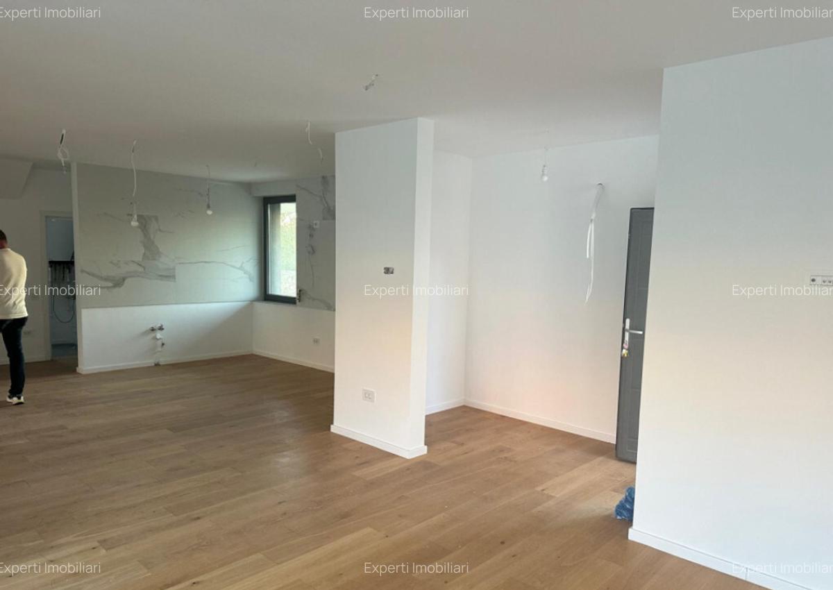 Vila deosebita de vanzare - zona Mamaia Nord pe malul laculu - 18